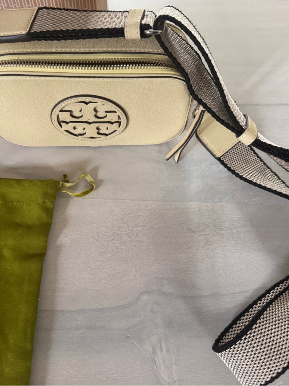 Tory Burch Lemonade Miller Mini Crossbody Bag Tag - Picture 3 of 9